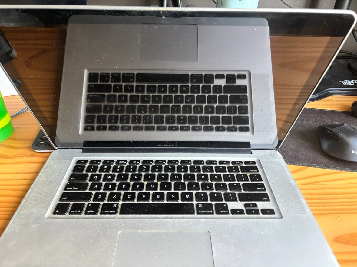 MacBook Pro 2012. Without storage. For Replacement parts - photo 2
