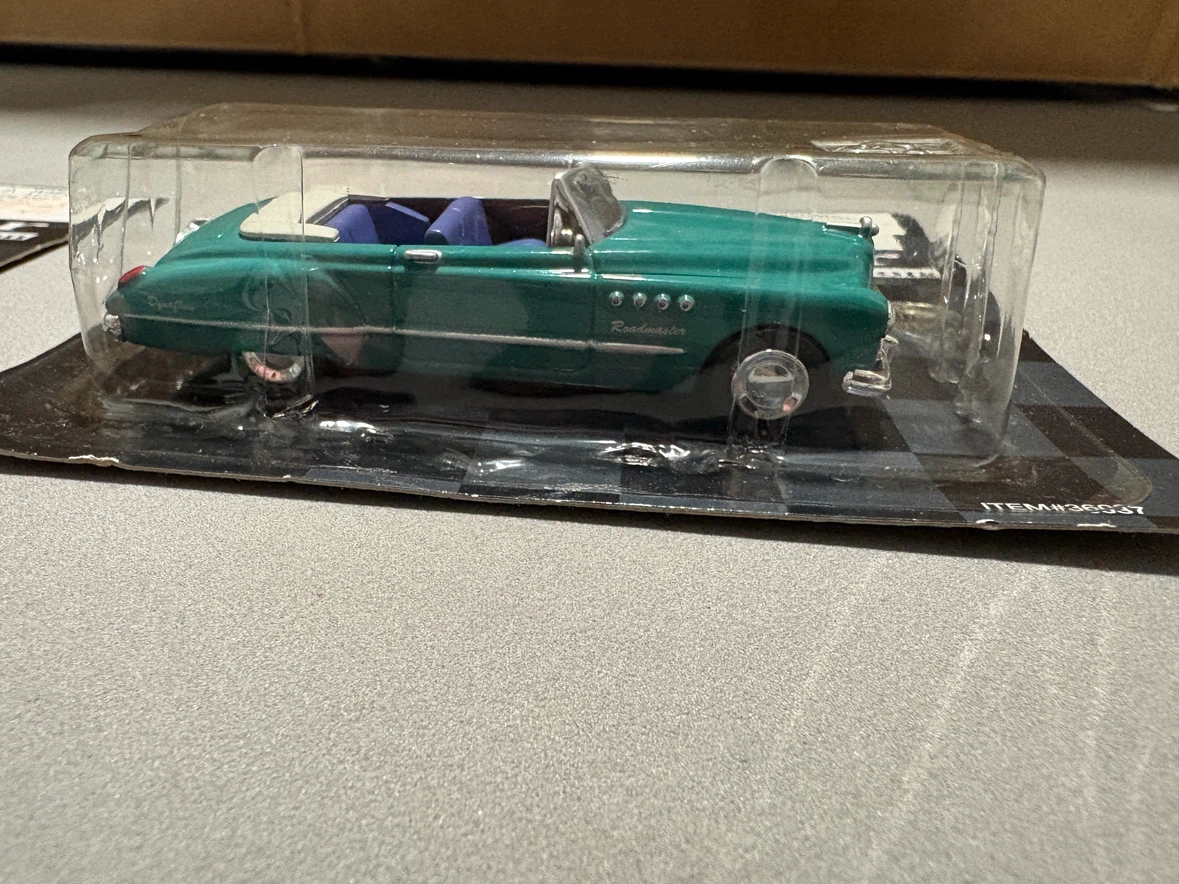City Cruiser Die-Cast Models 1/43 Scale - photo 2
