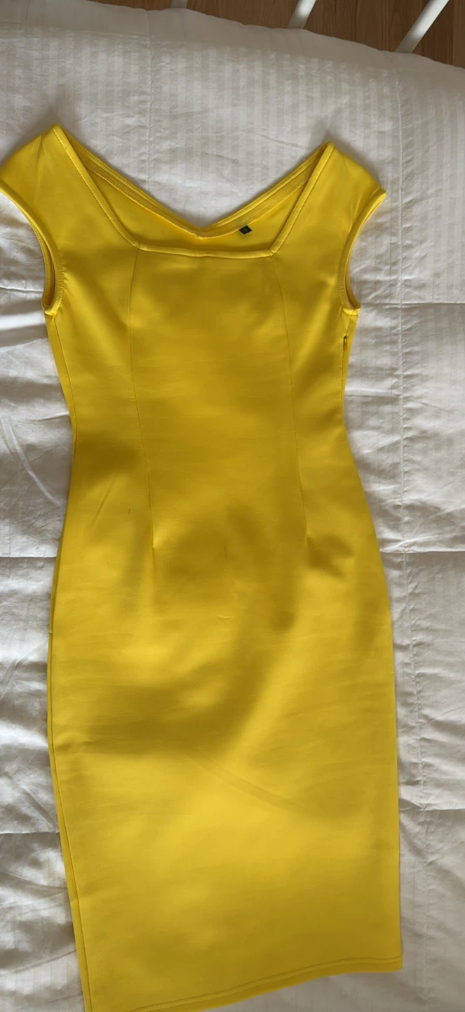 Bright Yellow Sleeveless Sheath Dress - photo 2