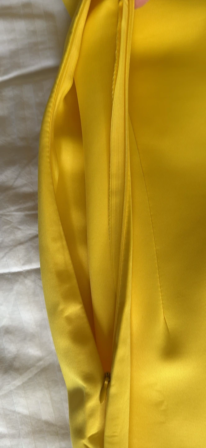 Bright Yellow Sleeveless Sheath Dress - photo 3