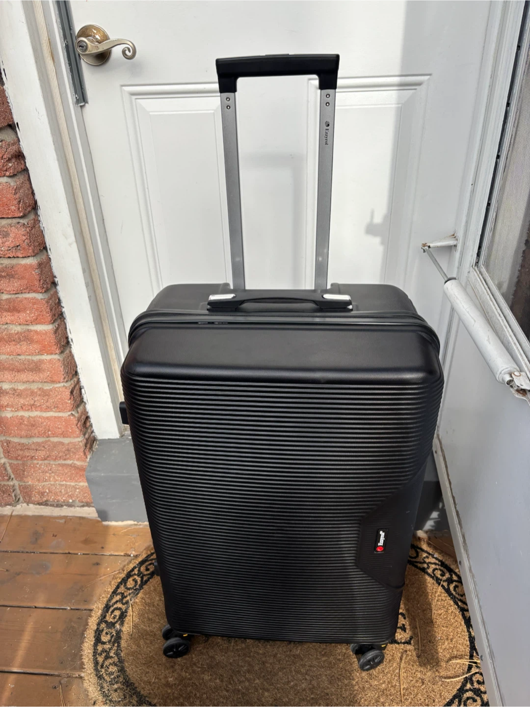 Large Ezzyrol Black Hard-Shell Spinner Luggage - photo 2