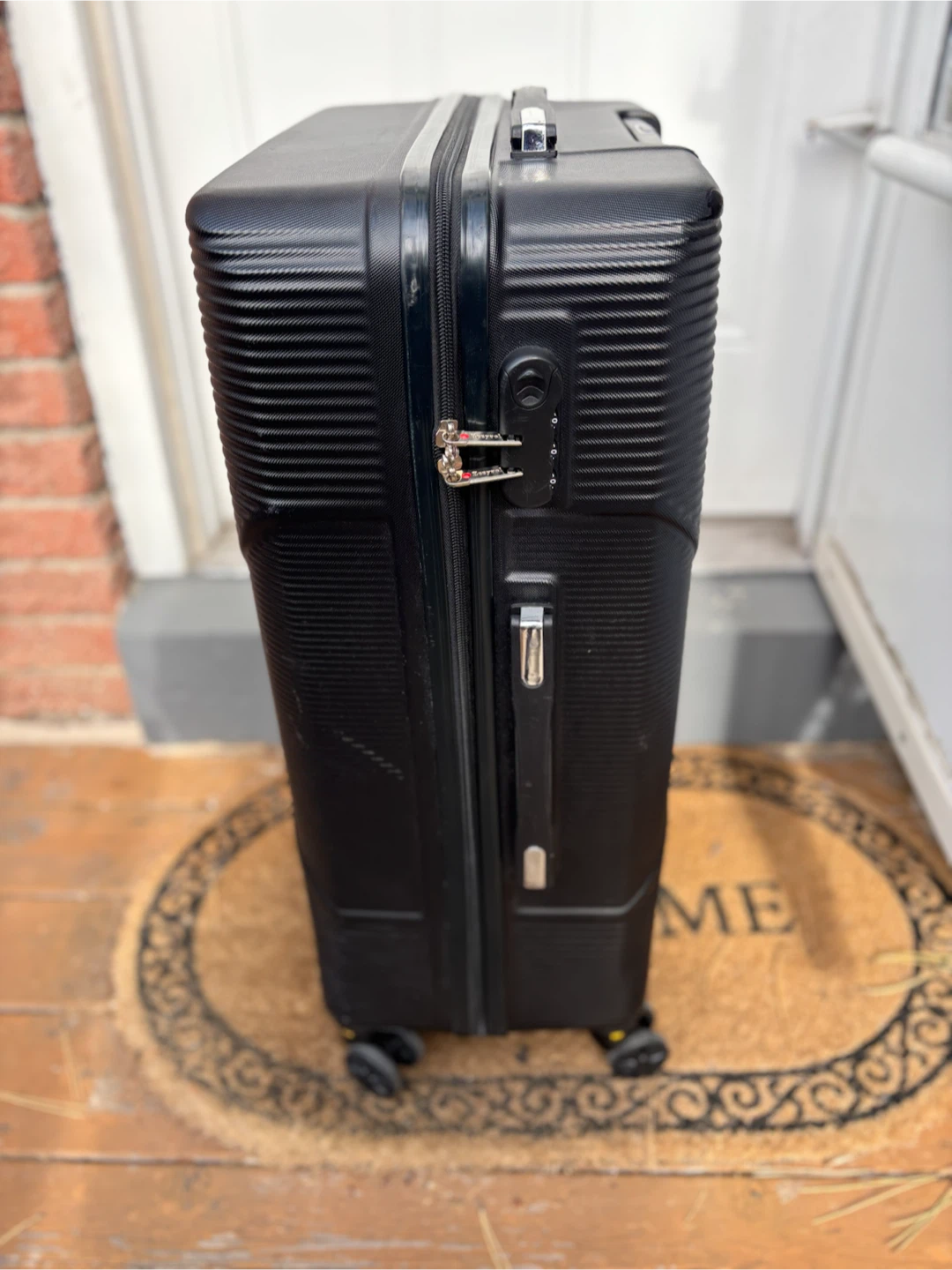 Large Ezzyrol Black Hard-Shell Spinner Luggage - photo 4