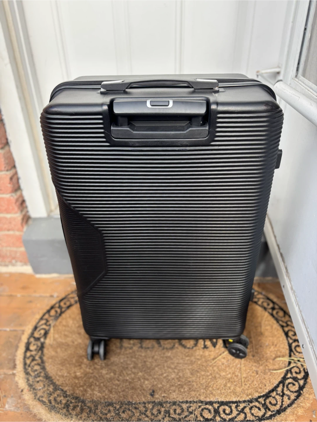 Large Ezzyrol Black Hard-Shell Spinner Luggage - photo 5