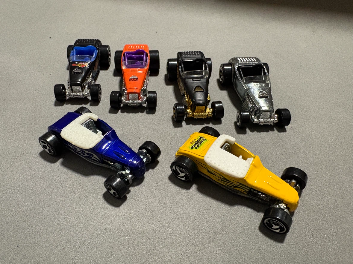 Set of 29 Hot Wheels & 1 Matchbox - photo 2