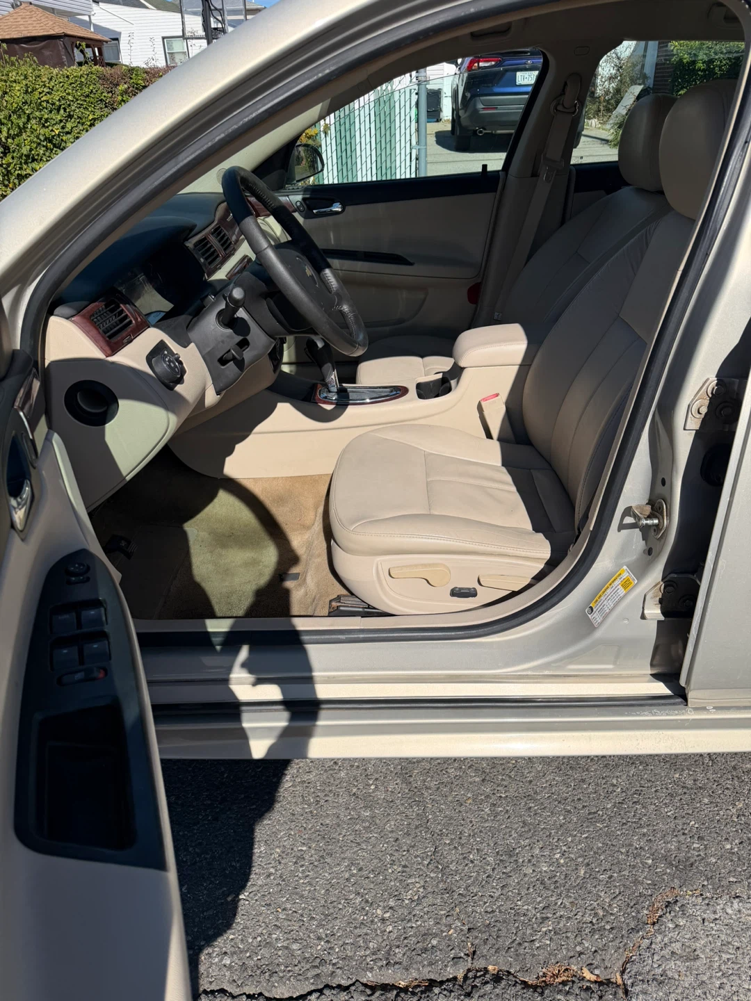 Chevrolet Impala LT - photo 5