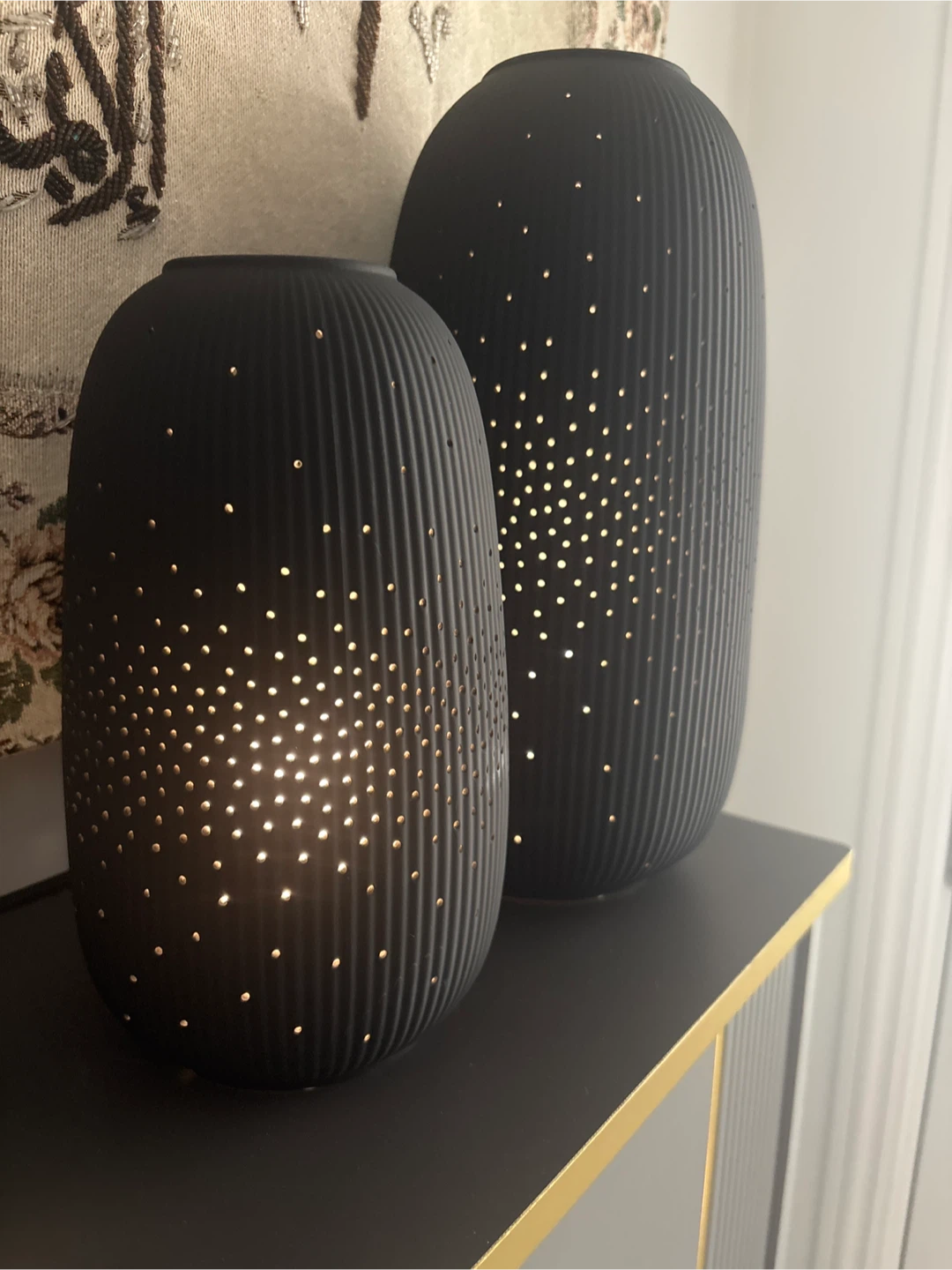 Evergreen LED Black Porcelain Lantern Set of 2 - photo 2