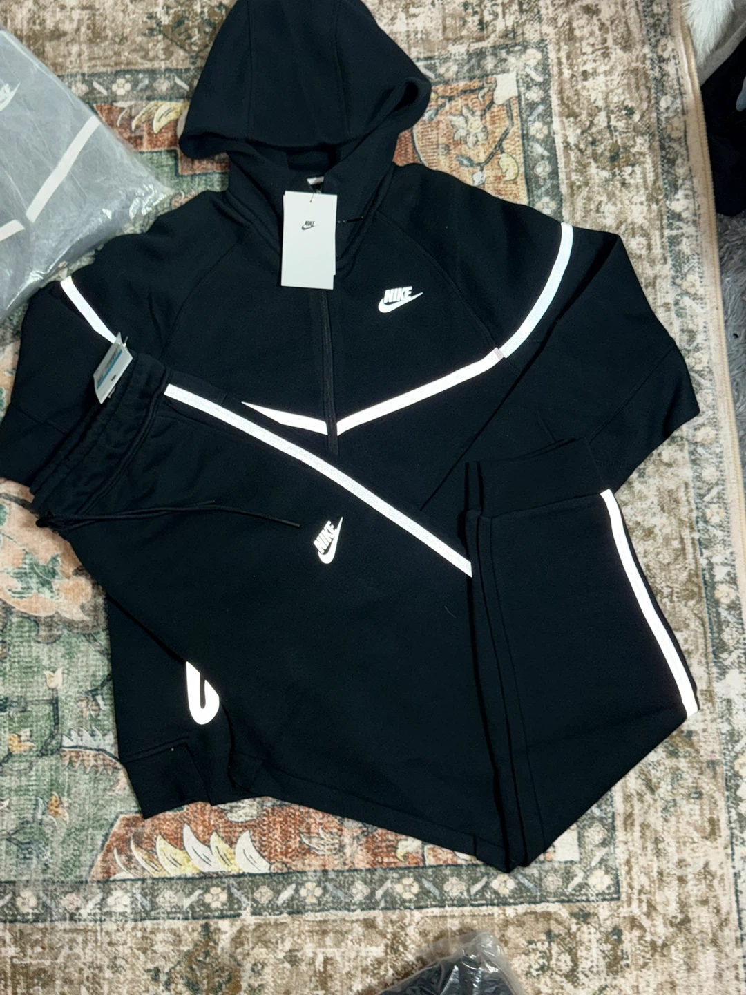 Reflective Nike Tech Fleece Tracksuit Set - photo 3