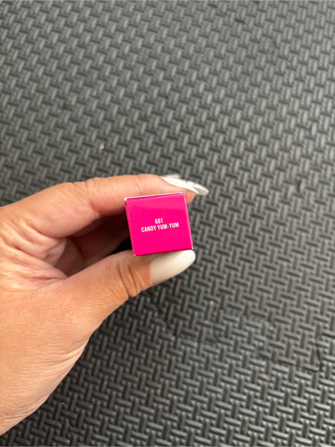 MAC Matte Lipstick Candy Yum-Yum - photo 2