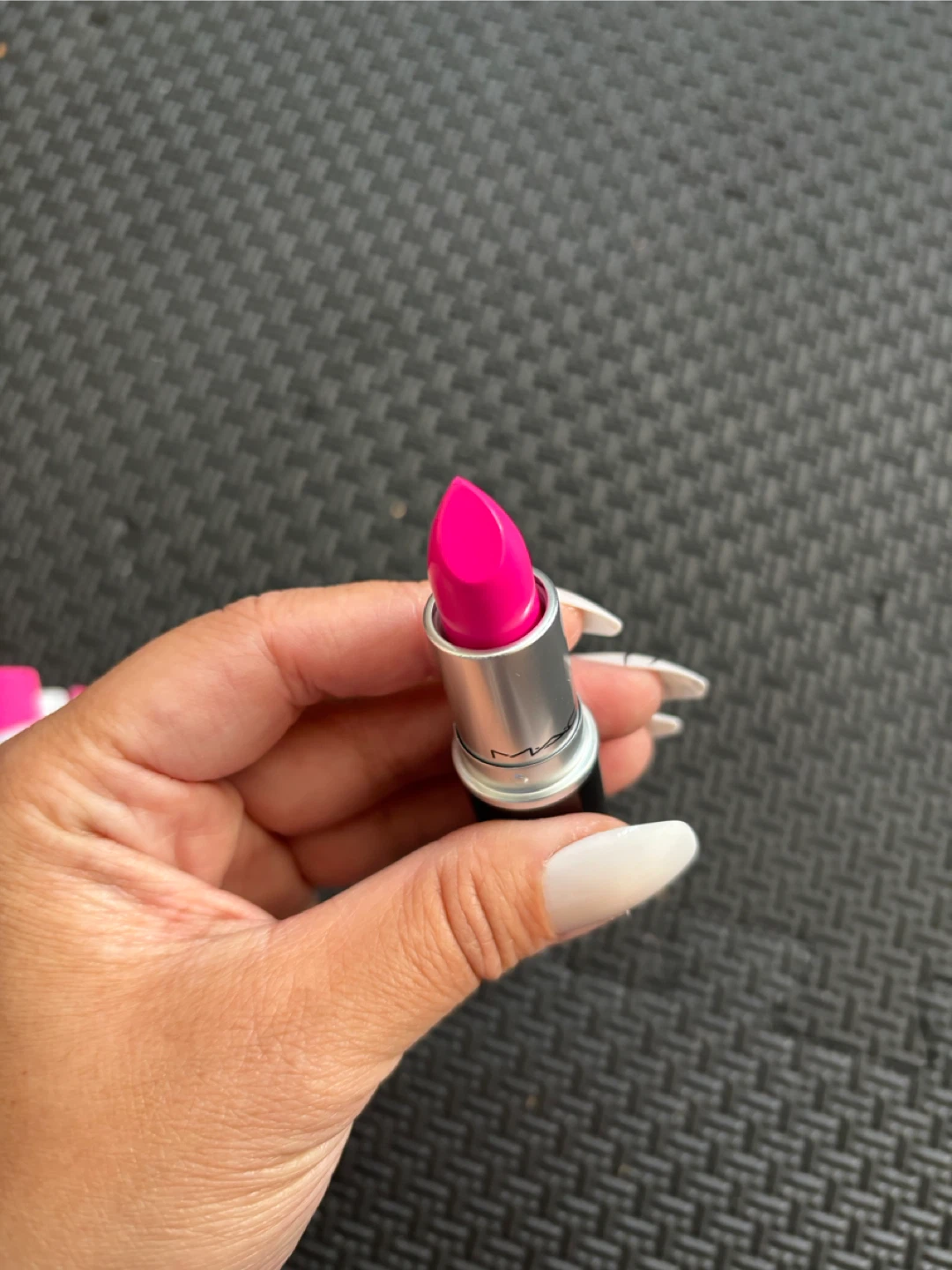MAC Matte Lipstick Candy Yum-Yum - photo 3