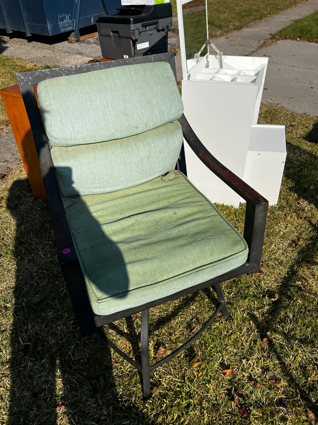 Furniture - Desks, chairs, hutch
