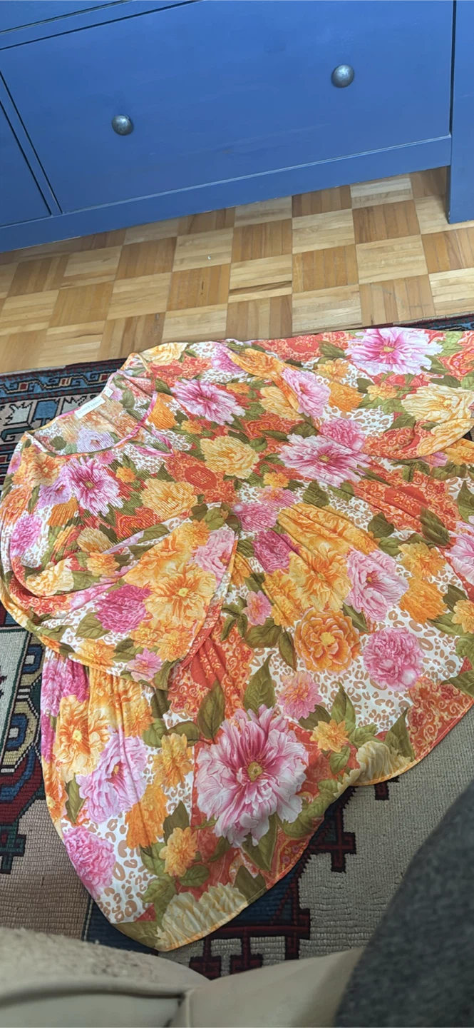 Sunny Leigh Floral Pleated Blouse - photo 2