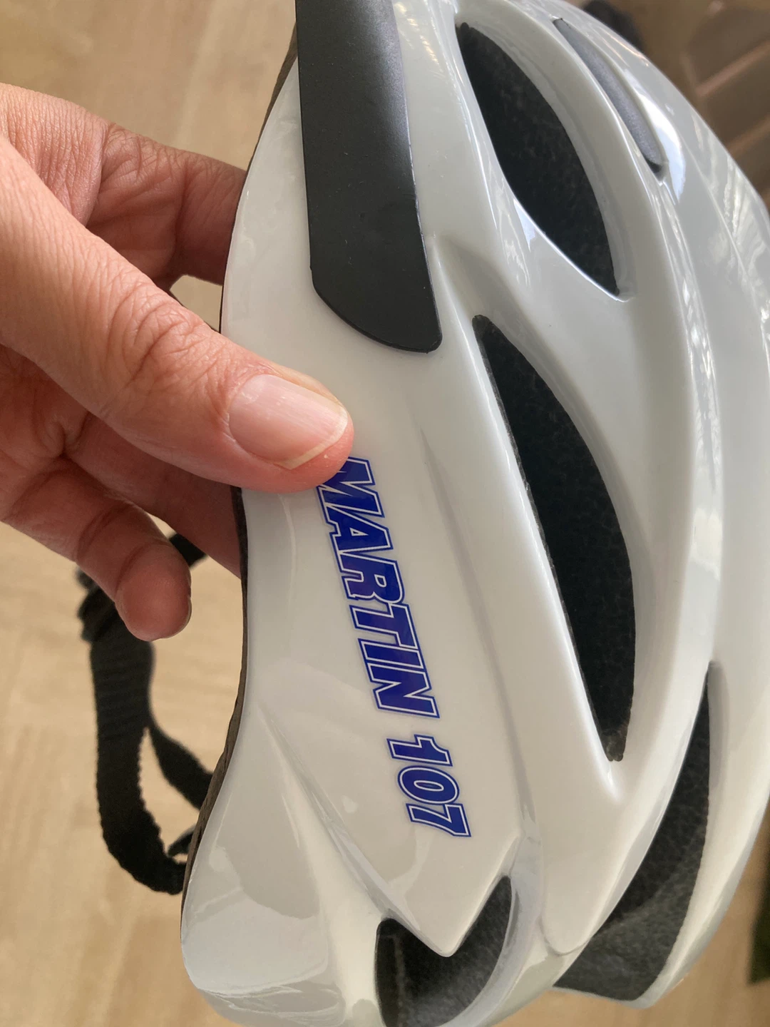 Adult bike helmet to give away