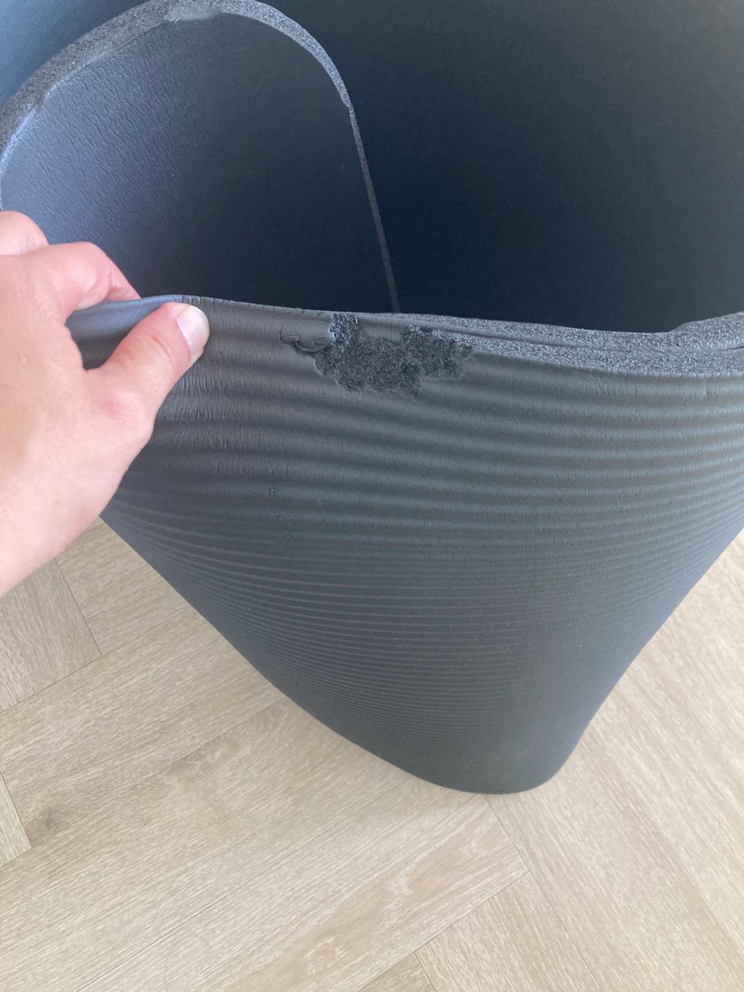 Amazon basics yoga mat to give away - photo 2
