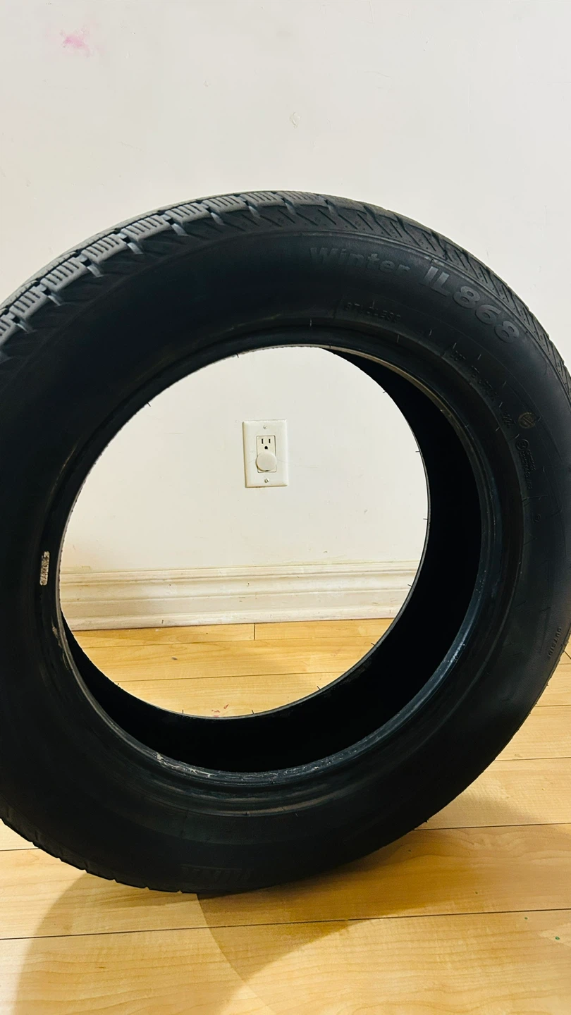 Set of 4 Laufenn Winter i FIT Ice Tires 215/60R17 - photo 2