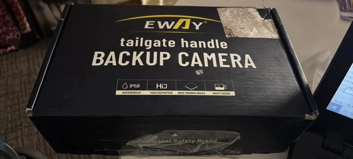 Tailgate backup camera