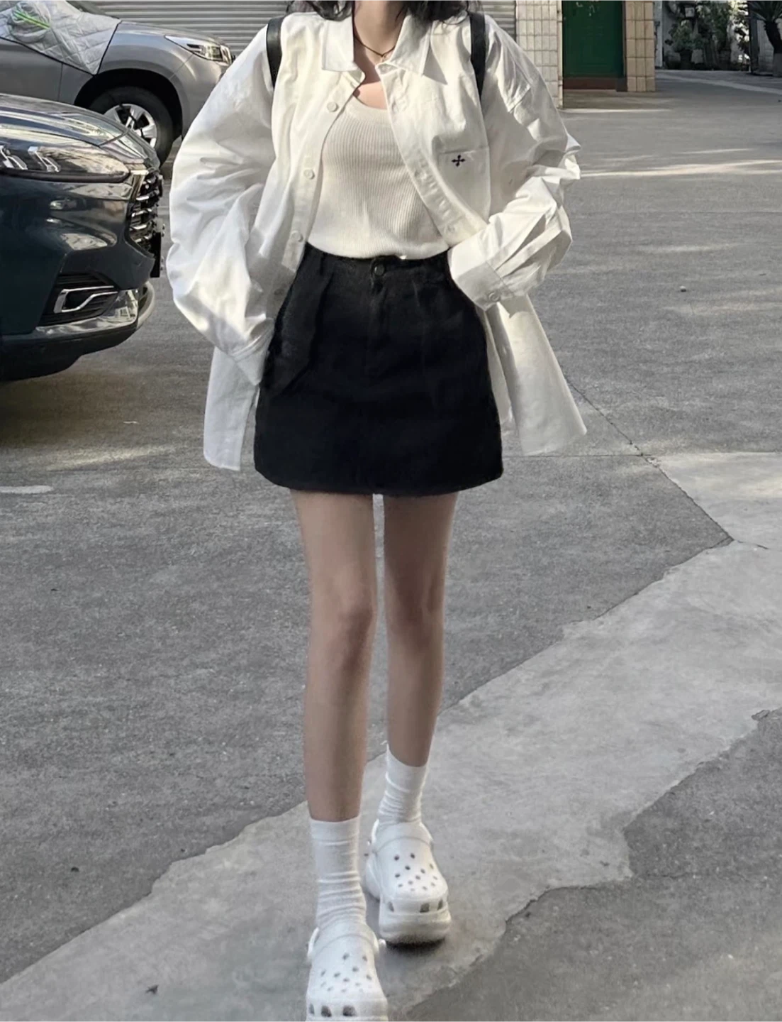European Designer’s Black Corduroy Mini Skirt - photo 2