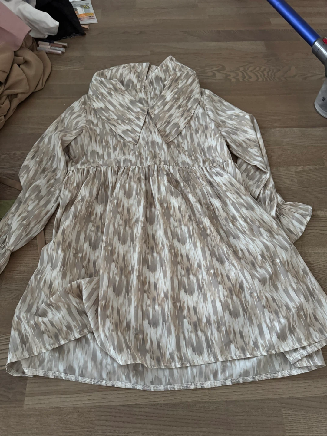 Effortlessly Romantic: Impressionistic Watercolour Midi Dress - photo 3
