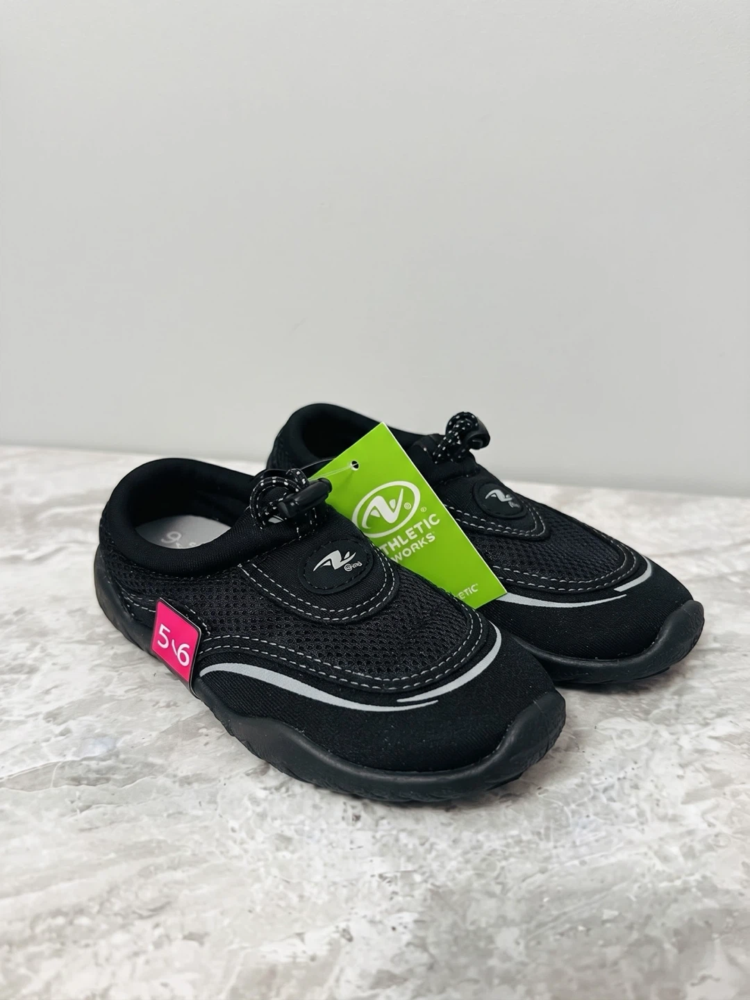NEW Athletic Works Toddler Water Shoes (Size 5-6)