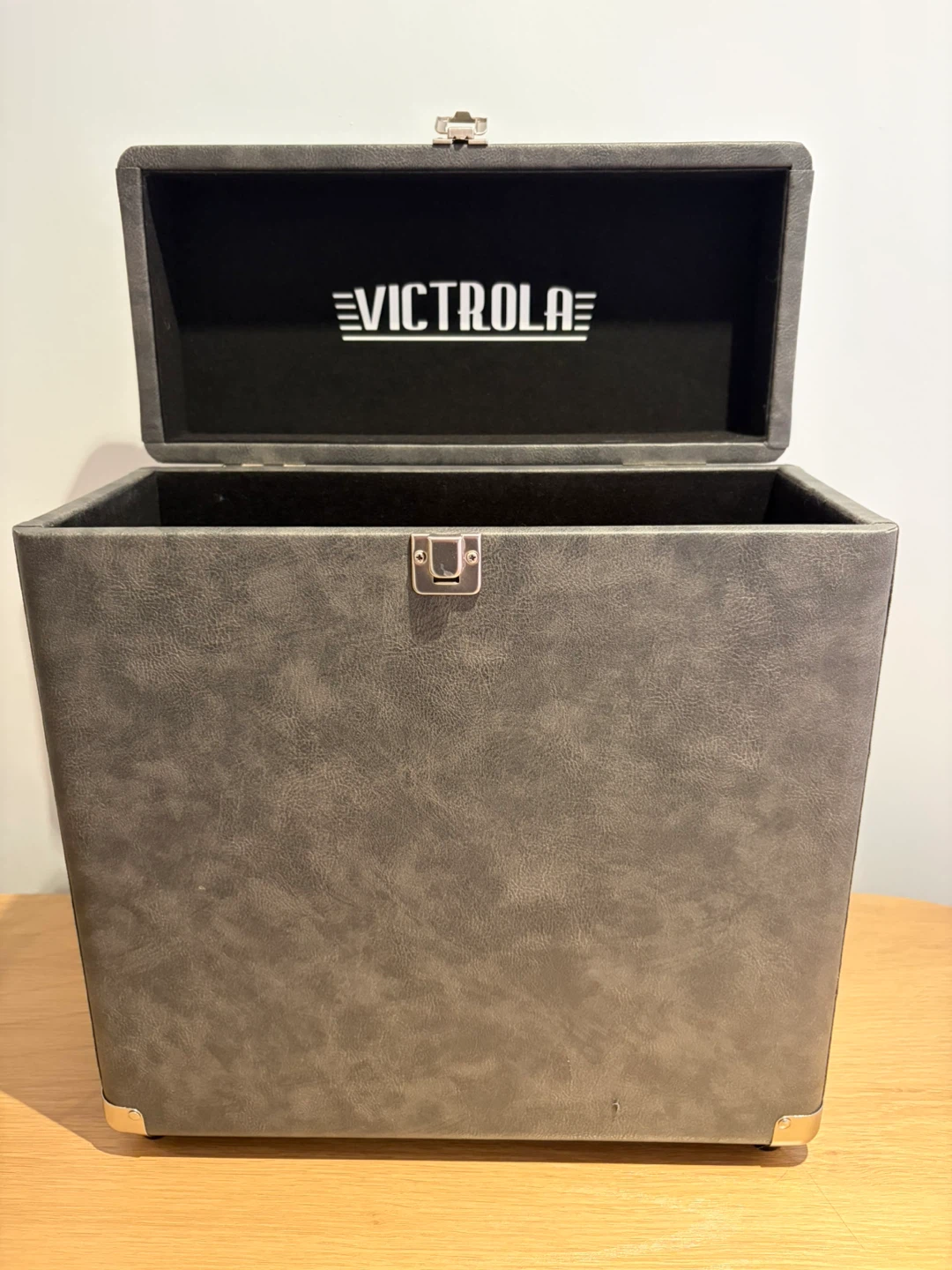 Free Victrola Vinyl Record Storage/Carrying Case