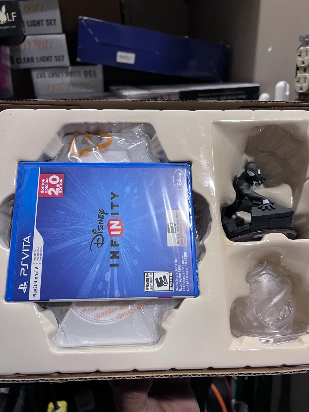Disney Infinity 2.0 Marvel Super Heroes PS Vita Starter Pack - photo 3