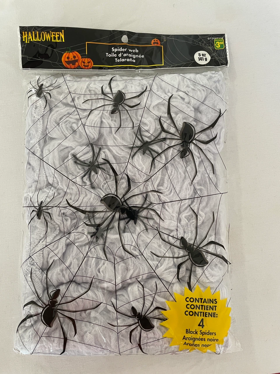 Halloween Spider Web with 4 Black Spiders (1)