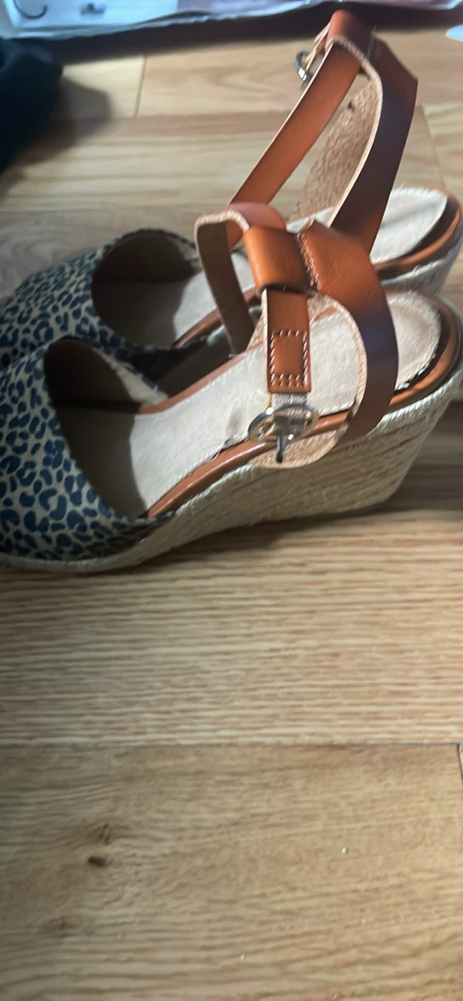 Mixed Clothing and Footwear Bundle - photo 3