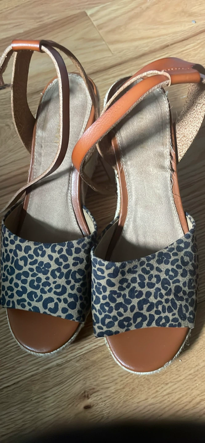 Mixed Clothing and Footwear Bundle - photo 4