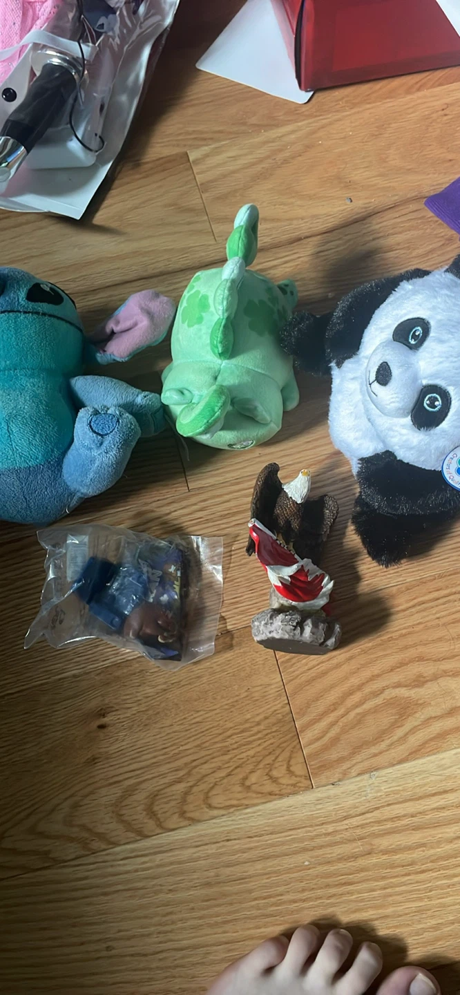 Assorted Toys, Crafts, and Picture Frames Bundle - photo 5