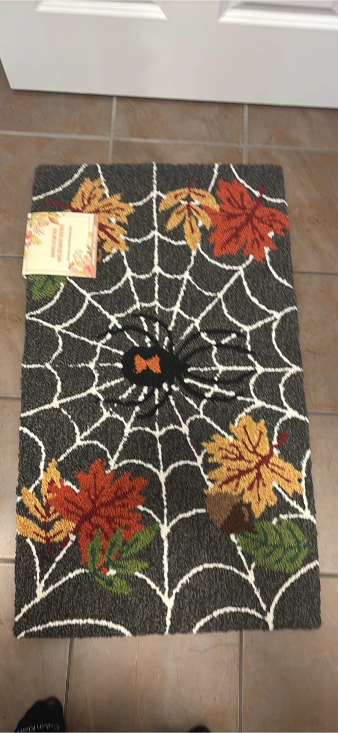 Hooked Accent Rug Spider Web Motif