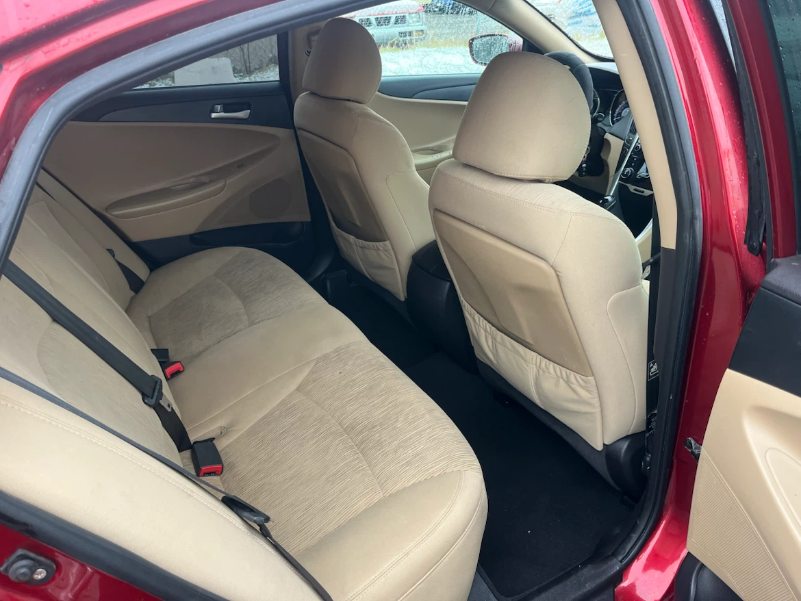 2011 Hyundai Sonata Sedan GLS - photo 5