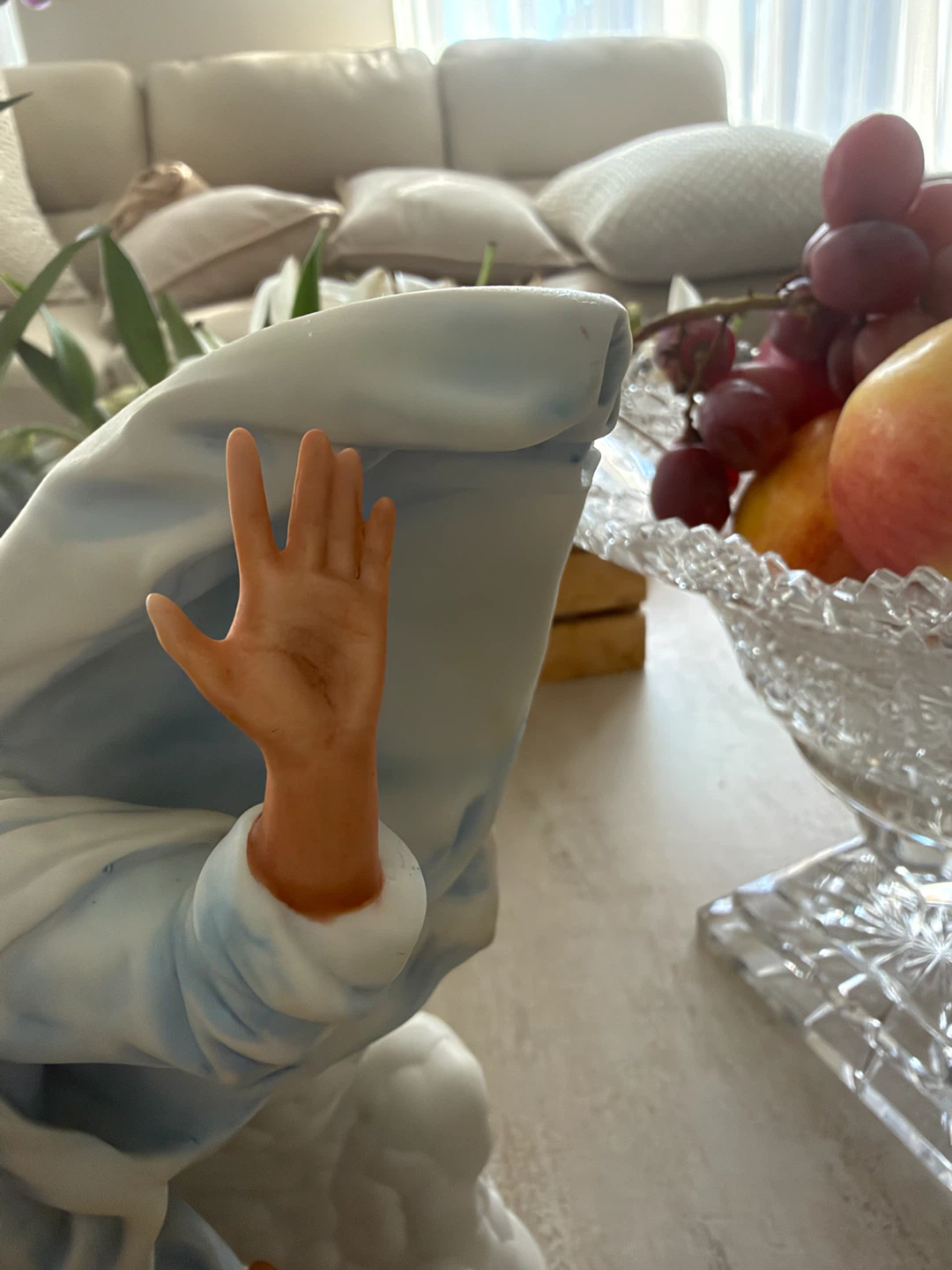 Religious Figurine of Jesus - photo 5