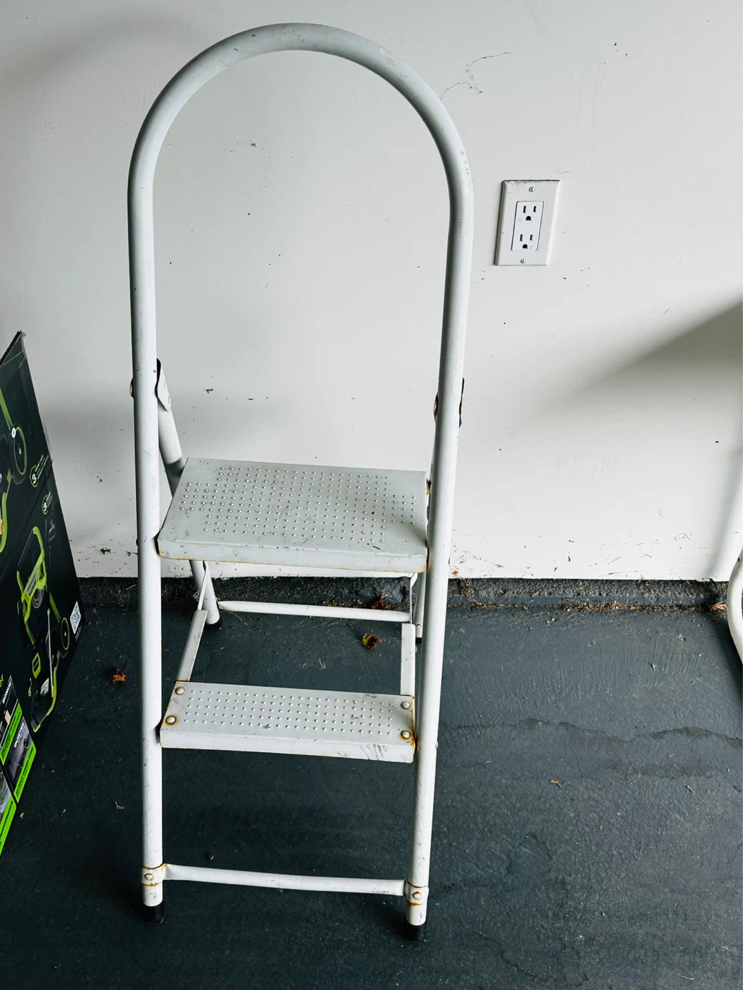 White 2-Step Metal Ladder