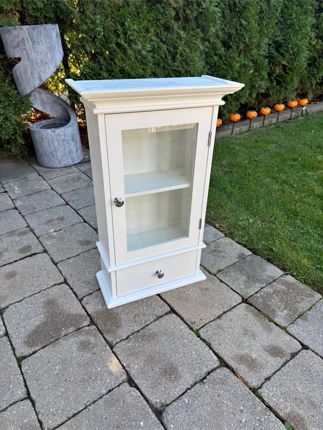 White Glass Door Cabinet with Drawer 16”x26”
