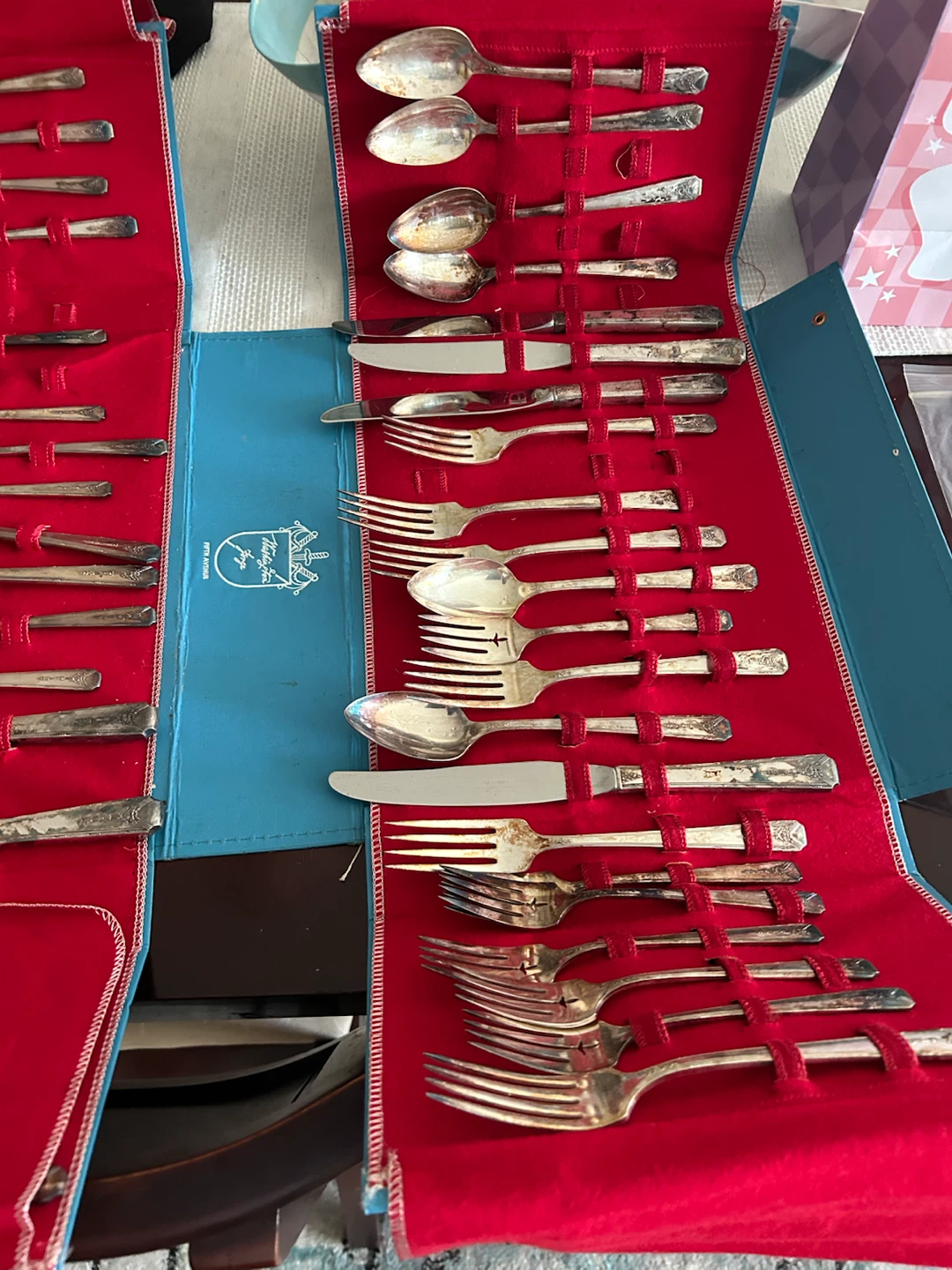 Washington Forge Fifth Avenue Silverware Set - photo 5