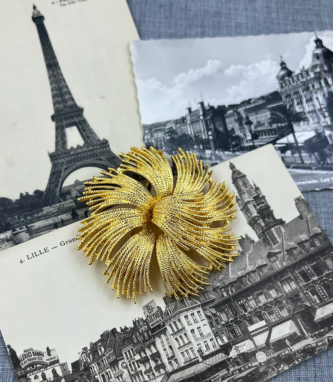 Vintage Monet "Cordelia" Sunburst Brooch
