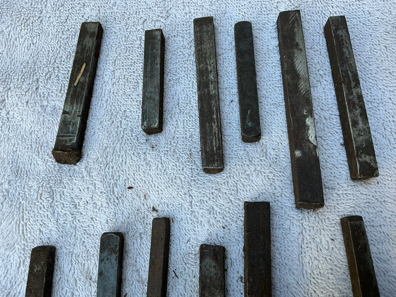 Assorted Metal Machine Keys and Woodruff Key - photo 4