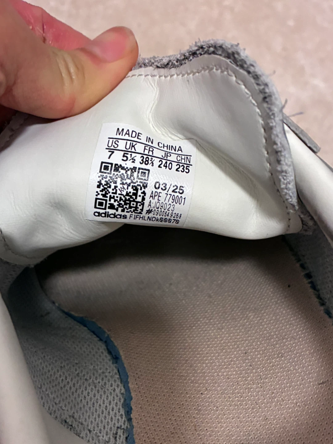 Adidas Stadt Women Silver Sneakers - photo 4