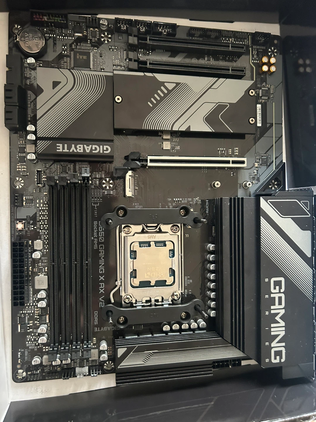 Gigabyte B650 Gaming X AX V2 Motherboard no cpu - photo 2