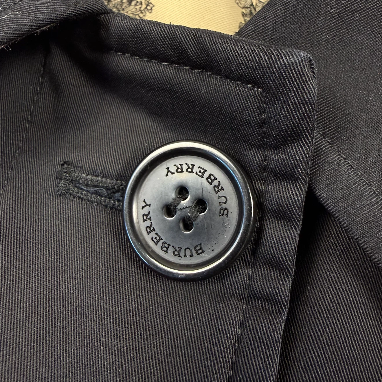 Burberry The Camden Black Cotton Car (Women’s) Coat - photo 4