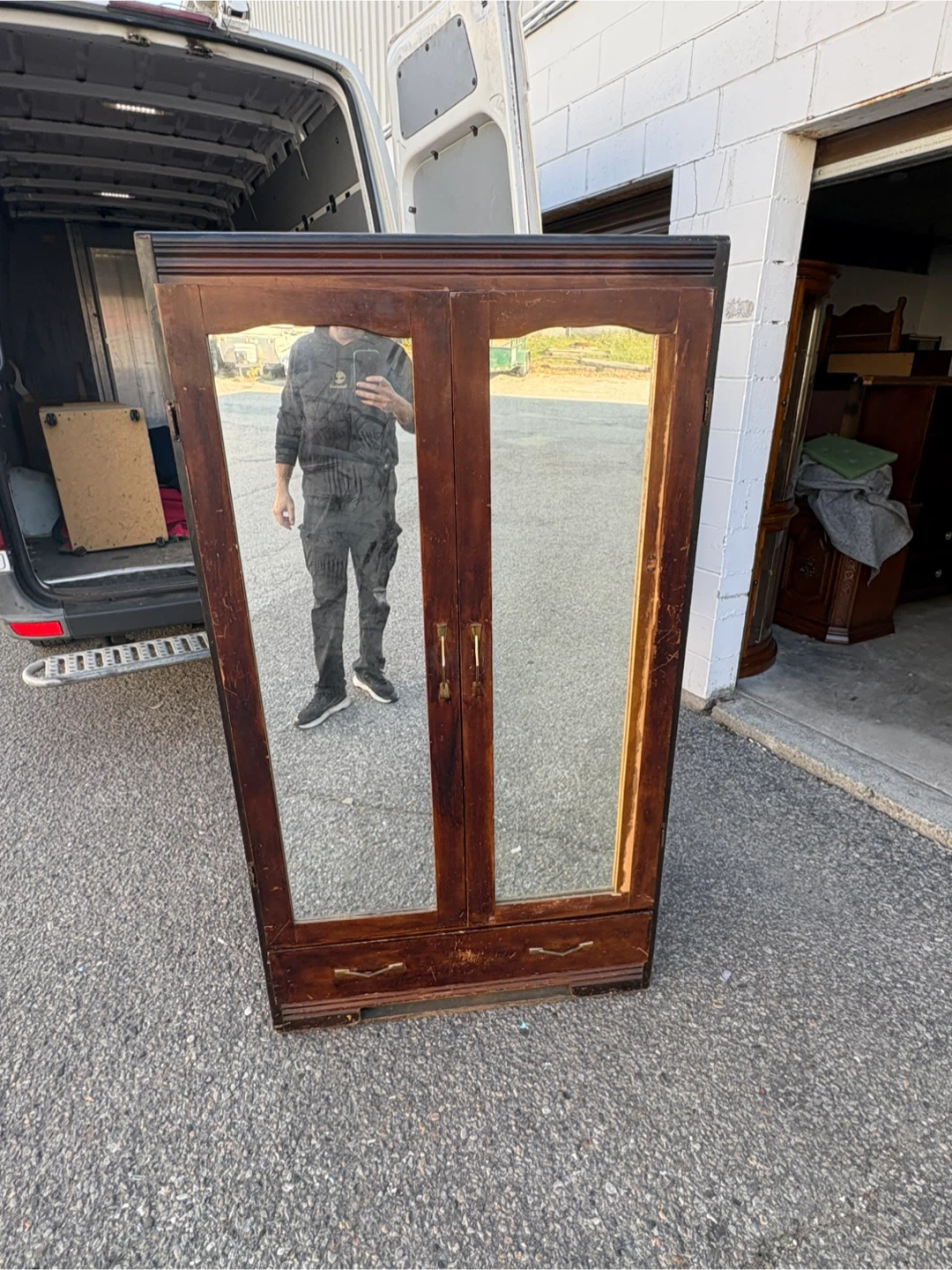 Free delivery antique Vintage Wooden Armoire with Mirror - photo 3