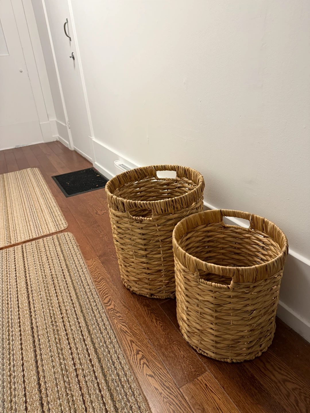 Set of Two Woven Wicker Storage Baskets - photo 2