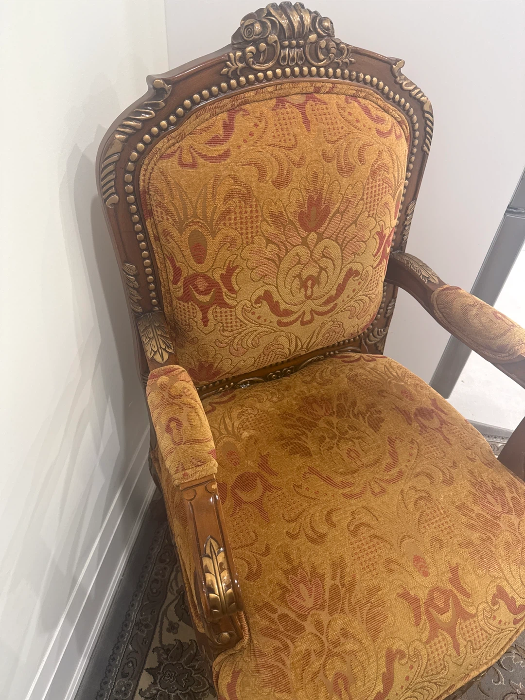 Vintage Style Ornate Accent Chair - photo 3