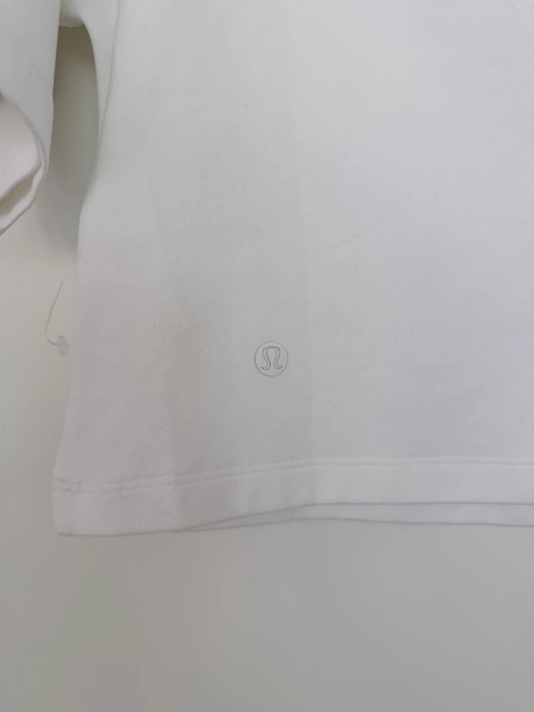 Lululemon Short Sleeve Crop Top(M) - photo 3