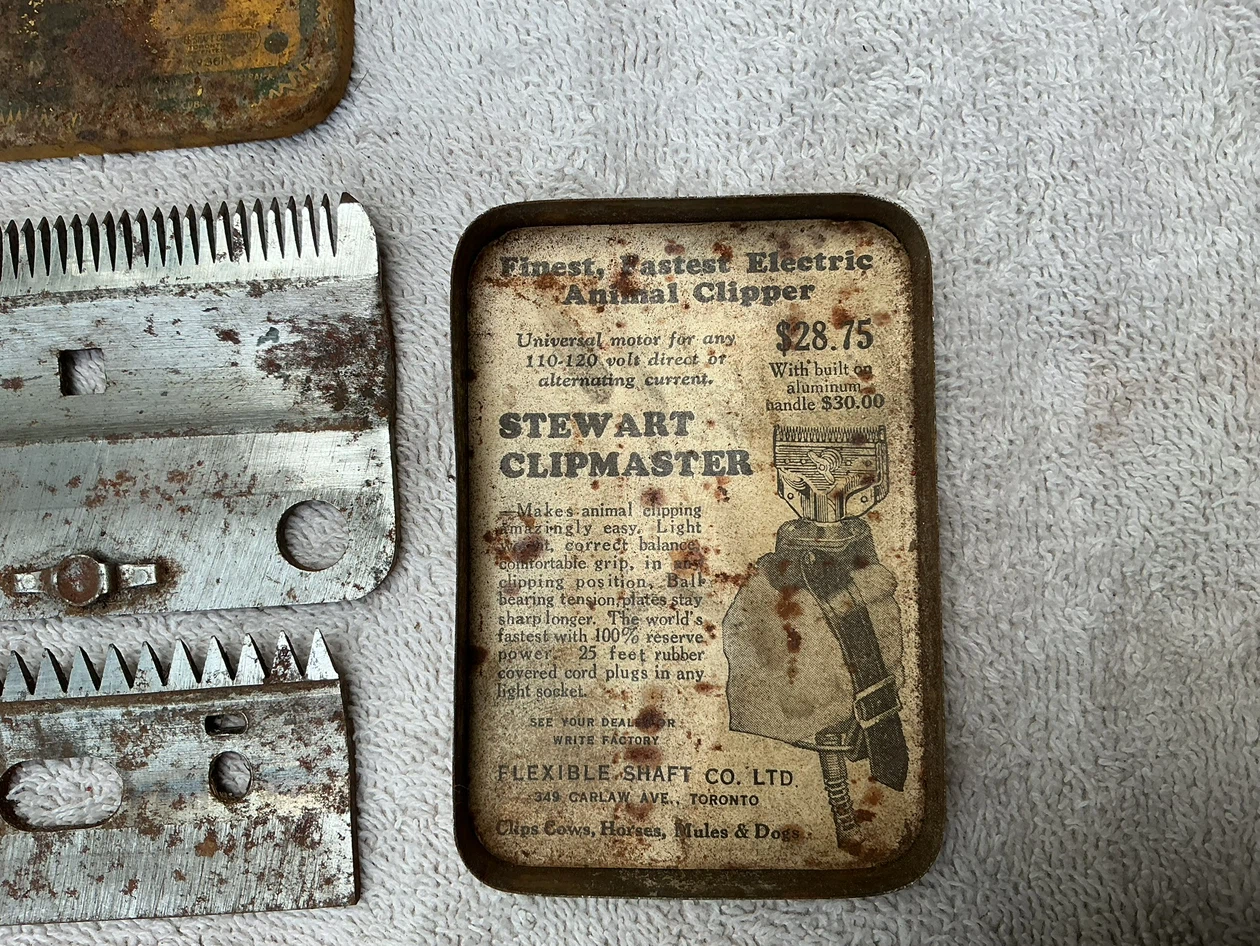 2 Vintage Stewart Clipmaster Clipper Blades With Original Tin - photo 5
