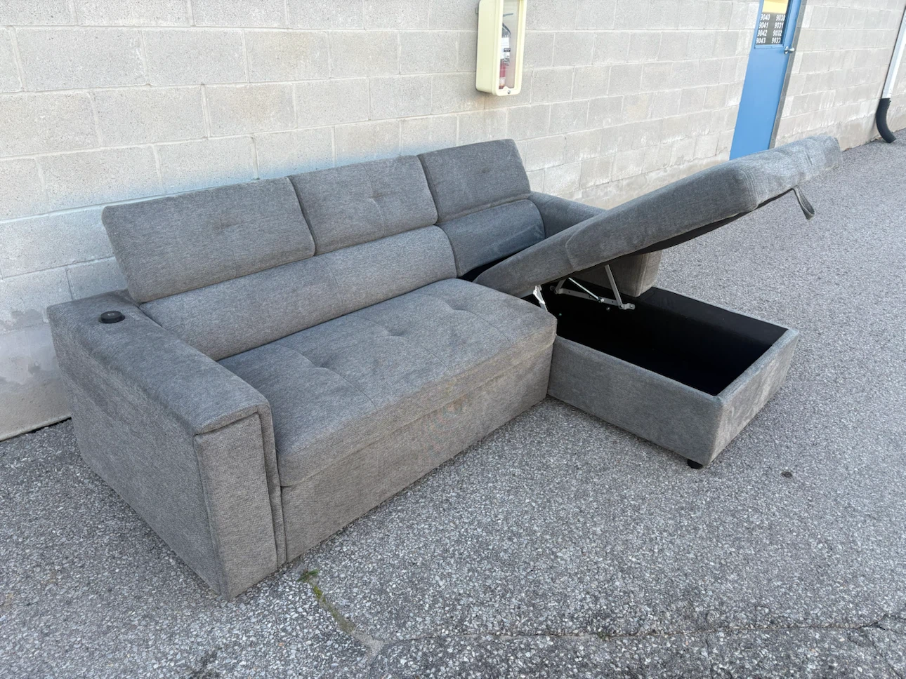 Grey Sectional Sofa Bed with Storage Cup Holder  - Free Delievry - photo 3
