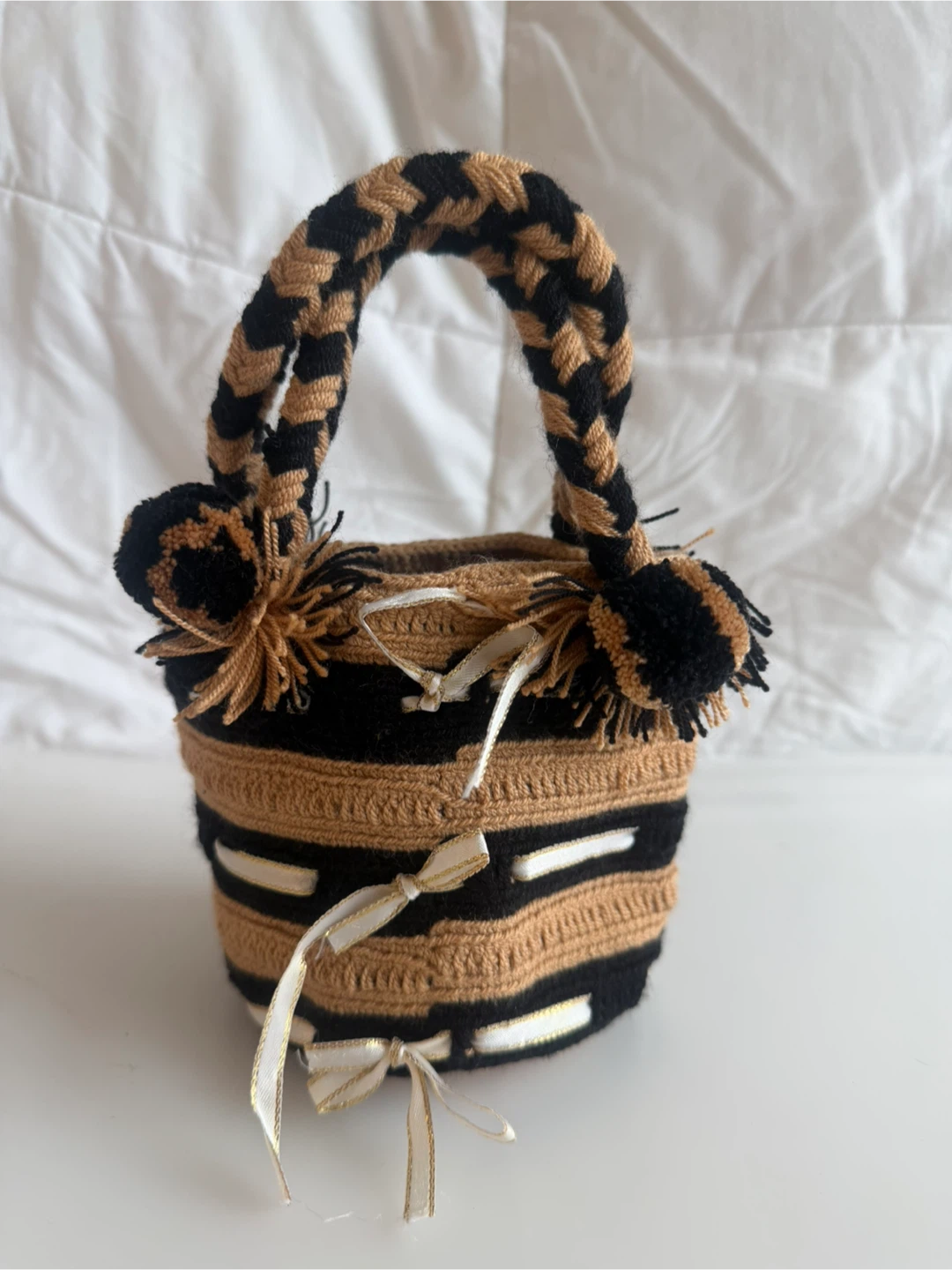 Crocheted Bucket Handbag - photo 4