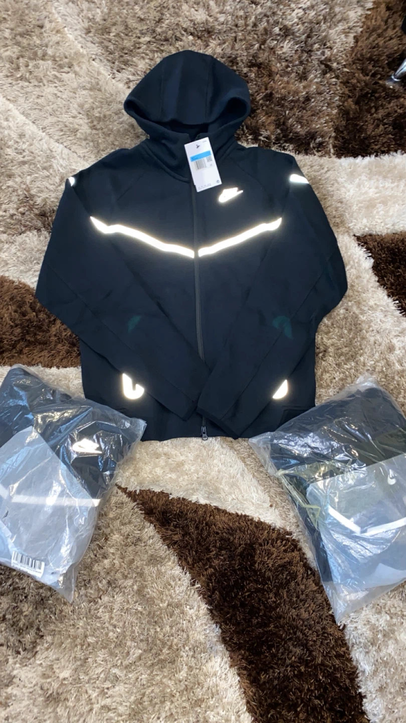 Nike Reflective Tech Tracksuit - photo 4