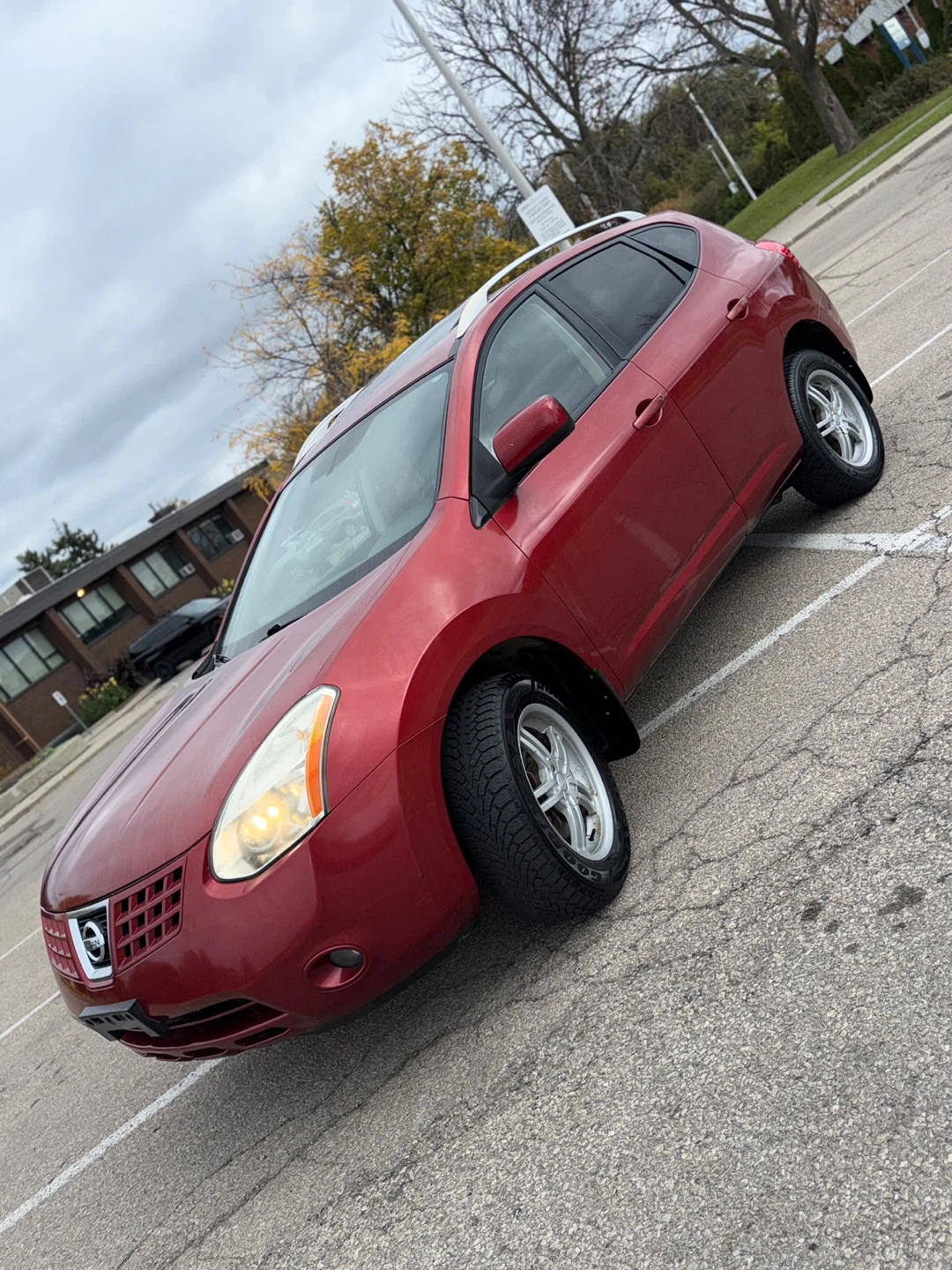 Nissan Rogue SUV - photo 2