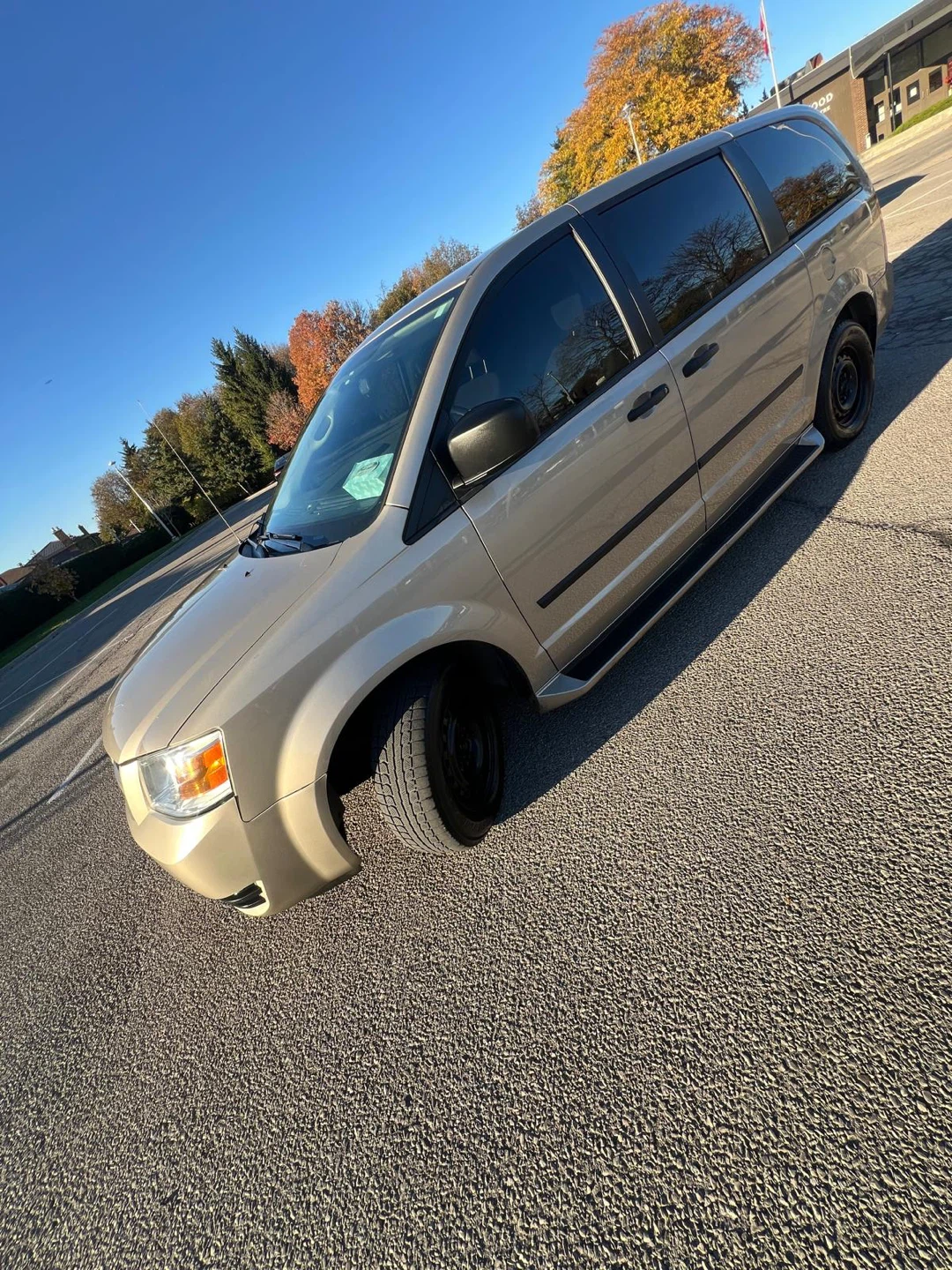 Dodge Grand Caravan - photo 3
