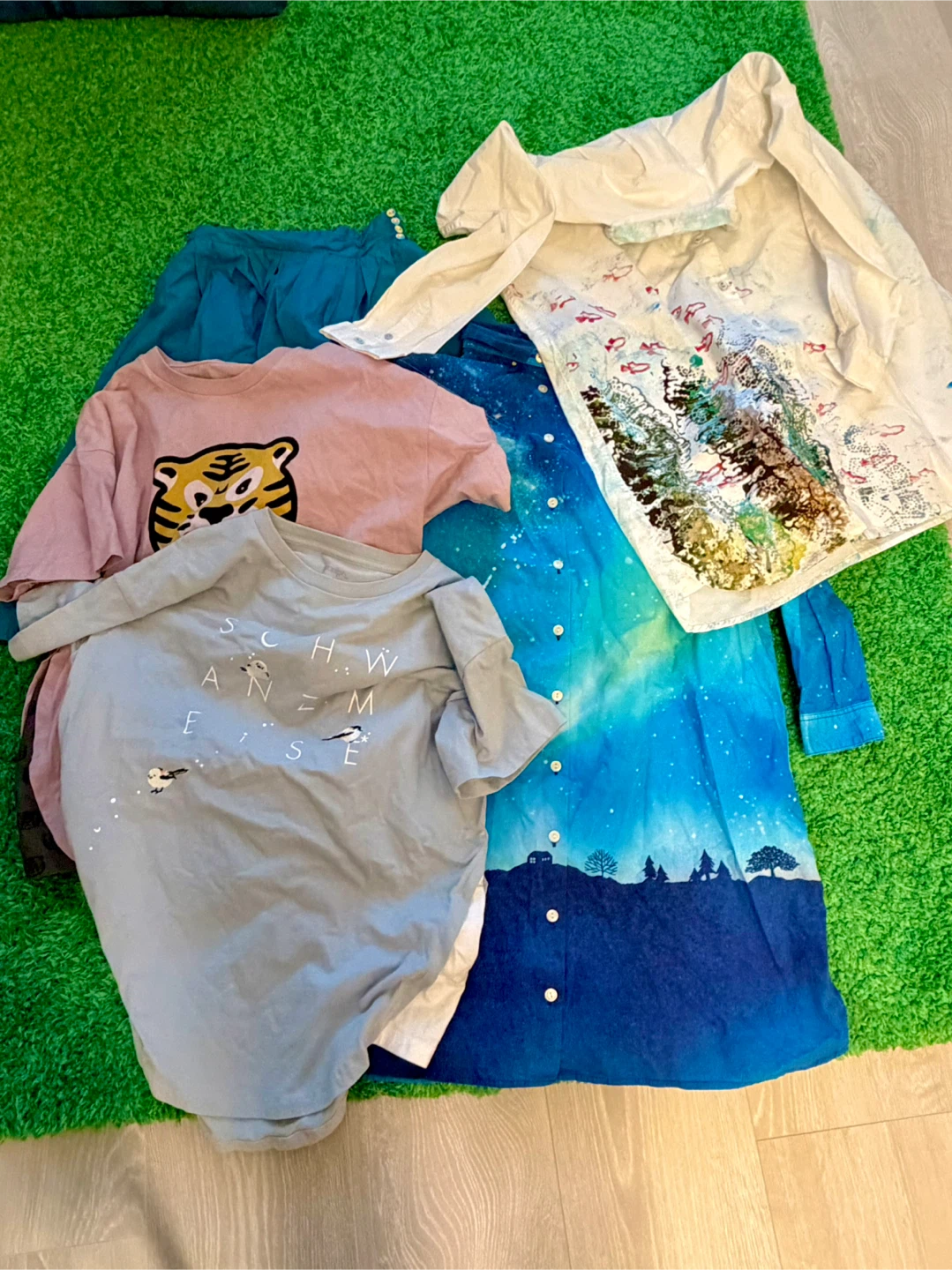 Japanese Brand Graniph Clothing Bundle
